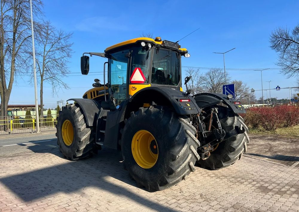 JCB 4220 - Farm tractor: picture 3 JCB 4220 - Farm tractor: picture 3