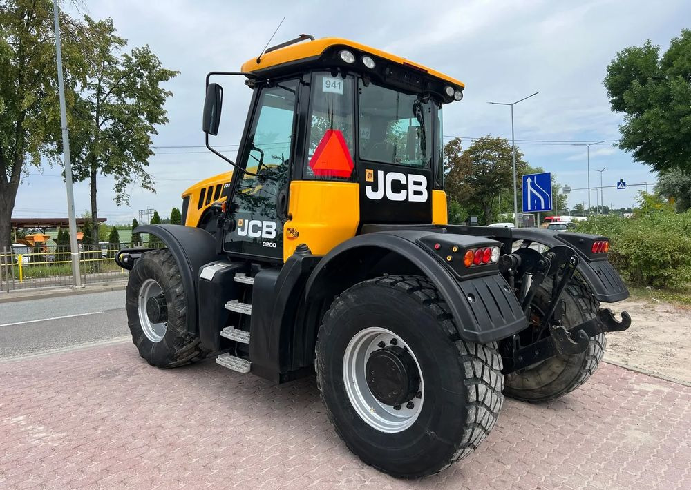 JCB Fastrac 3200 Sisu Xtra - Farm tractor: picture 3 JCB Fastrac 3200 Sisu Xtra - Farm tractor: picture 3