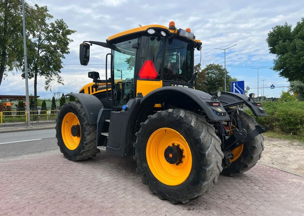 JCB Fastrac 4220 - Farm tractor: picture 3 JCB Fastrac 4220 - Farm tractor: picture 3