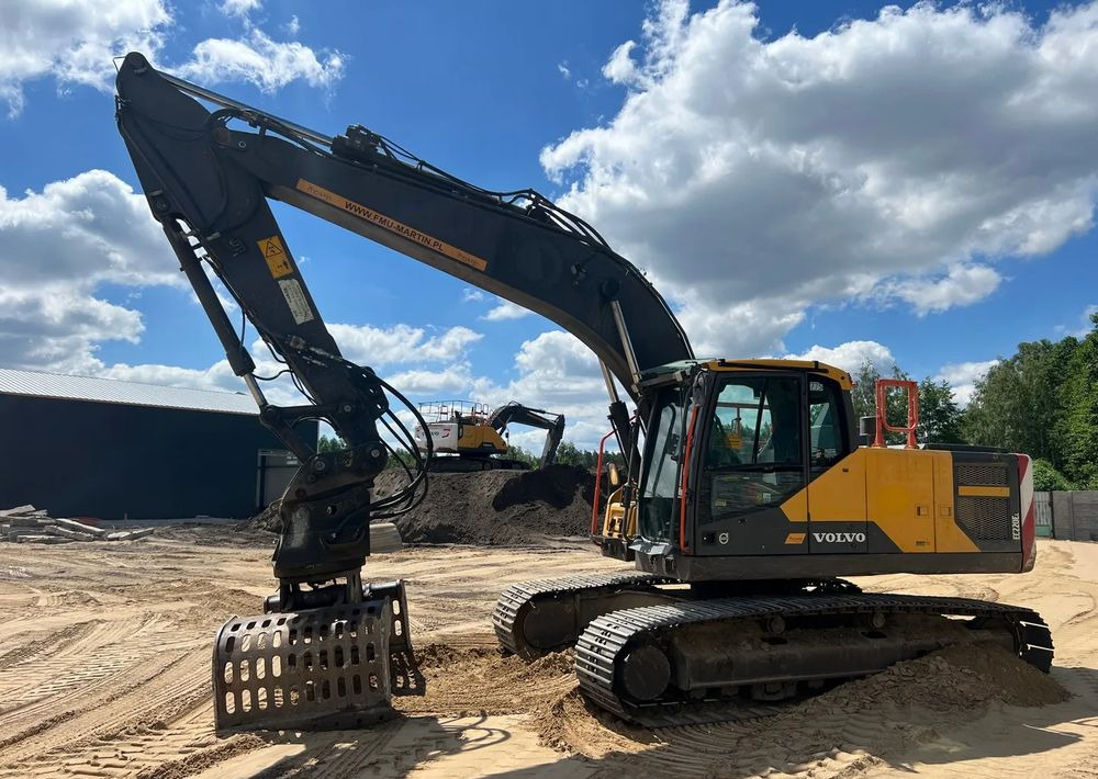 Volvo EC220 DL - Crawler excavator: picture 4 Volvo EC220 DL - Crawler excavator: picture 4