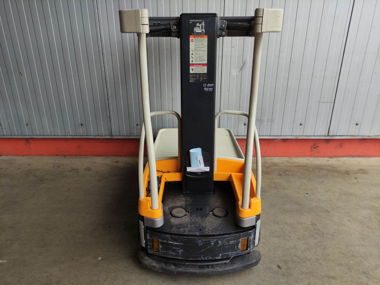 Crown WAV60-118 - Order picker: picture 4 Crown WAV60-118 - Order picker: picture 4