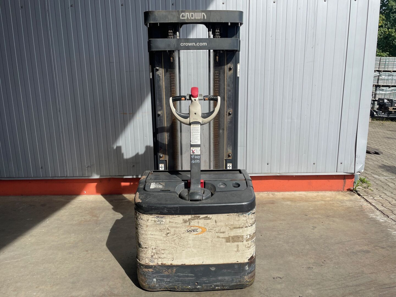 Crown WE2300 1.6 TT - Stacker: picture 4 Crown WE2300 1.6 TT - Stacker: picture 4