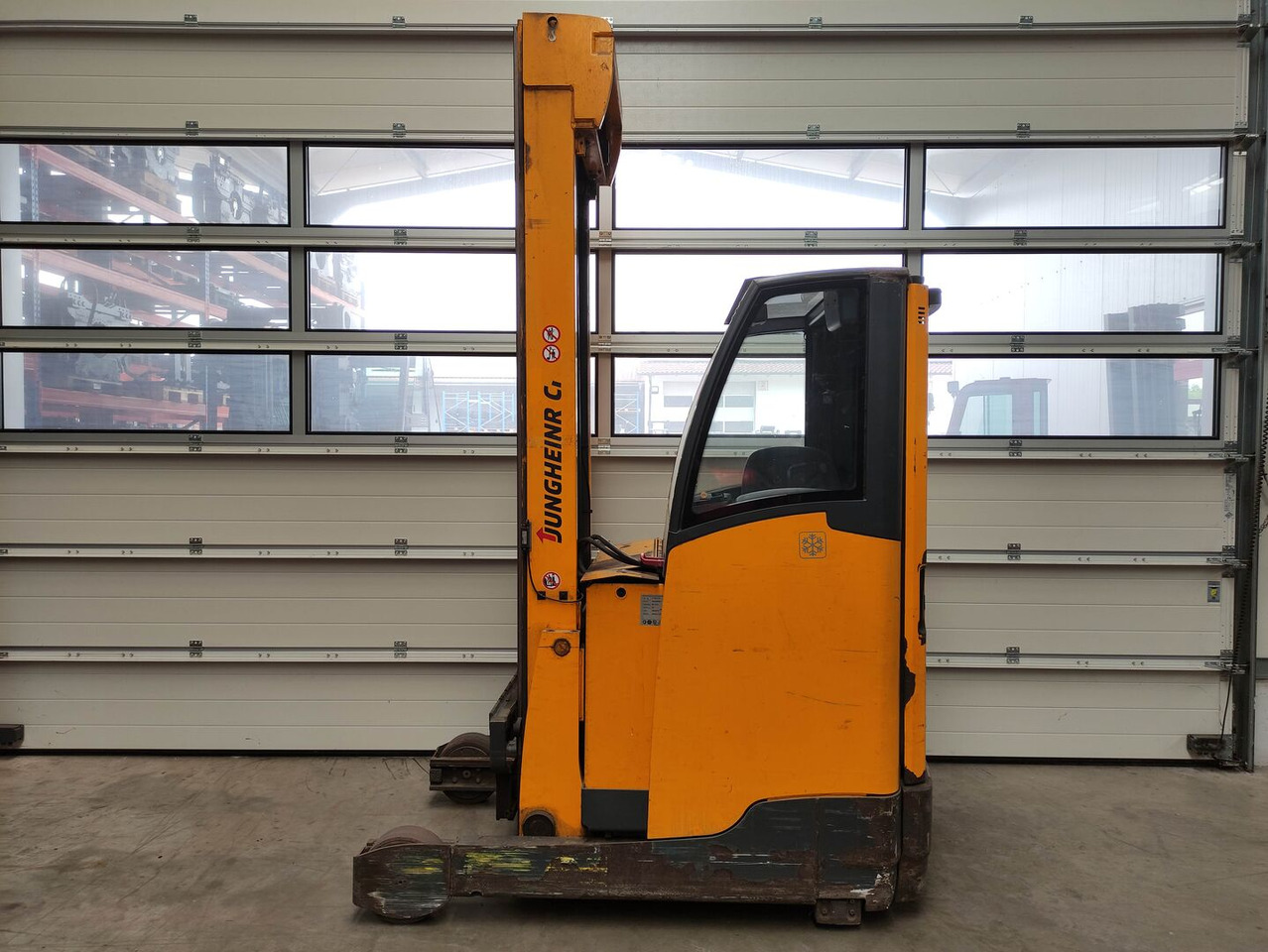 Jungheinrich ETM216 - Reach truck: picture 1 Jungheinrich ETM216 - Reach truck: picture 1