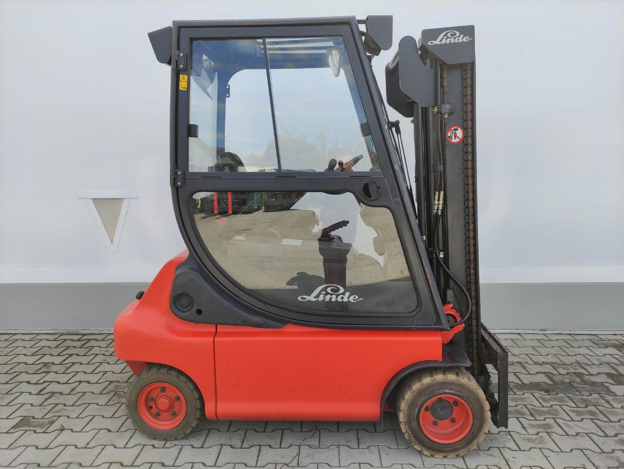 Linde E20-335 - Electric forklift: picture 2 Linde E20-335 - Electric forklift: picture 2