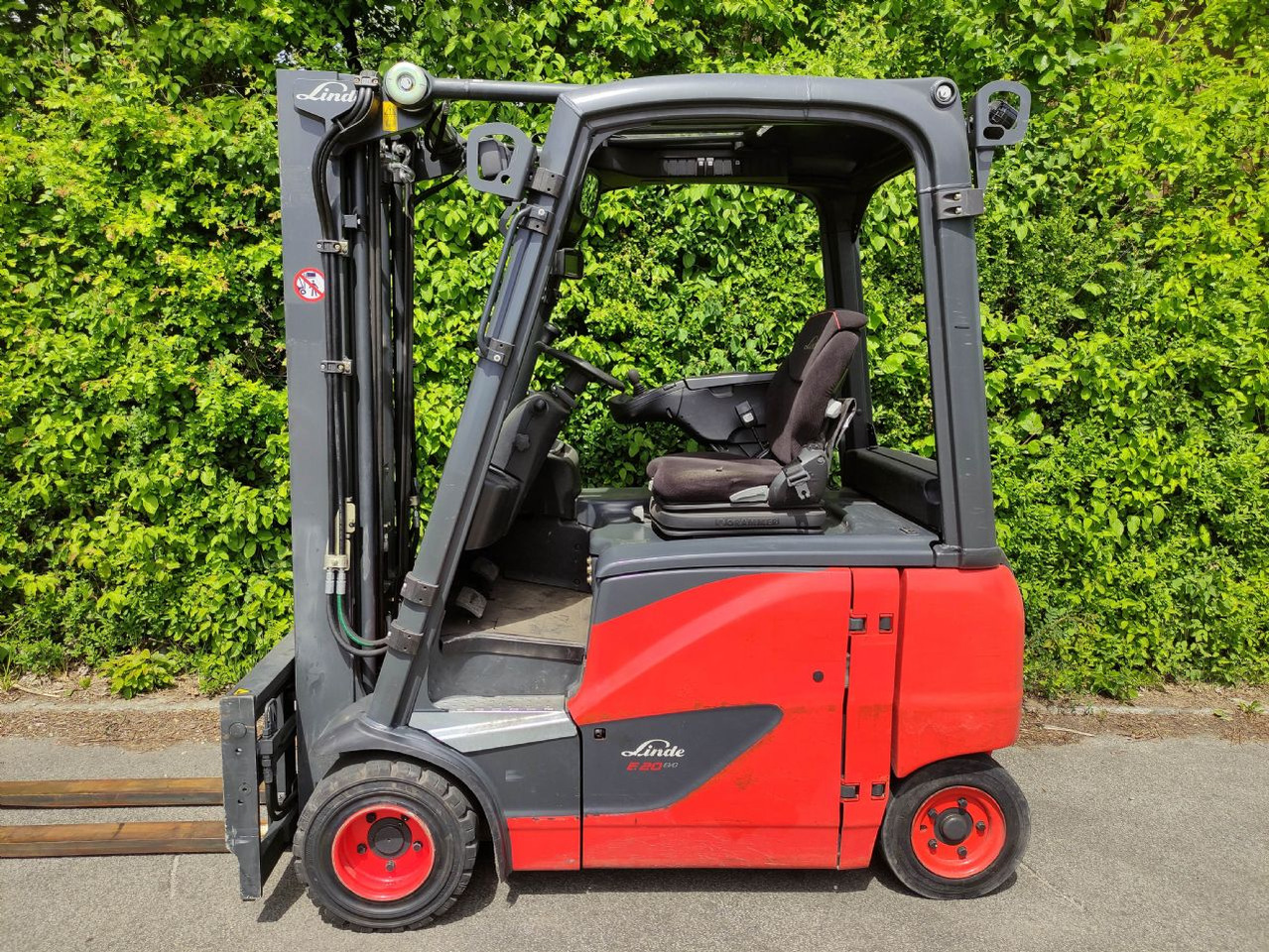 Linde E20-PH-02 - Electric forklift: picture 1 Linde E20-PH-02 - Electric forklift: picture 1