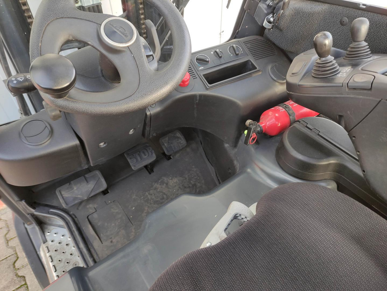 Linde E20PH-02-386-EVO - Electric forklift: picture 5 Linde E20PH-02-386-EVO - Electric forklift: picture 5