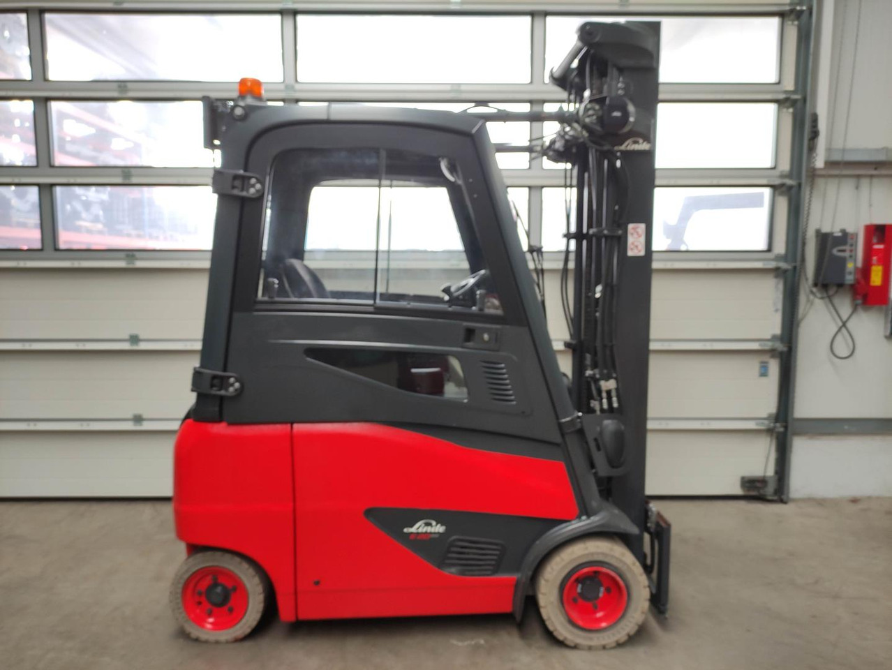 Linde E20PH-02-386-EVO - Electric forklift: picture 2 Linde E20PH-02-386-EVO - Electric forklift: picture 2