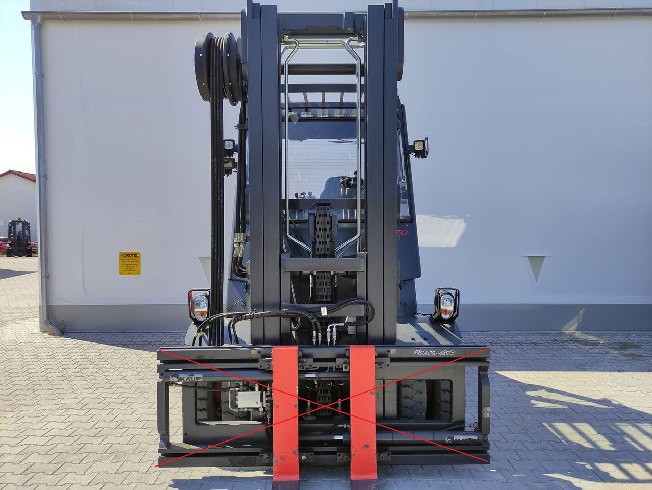 Linde E70-01-127 - Electric forklift: picture 3 Linde E70-01-127 - Electric forklift: picture 3