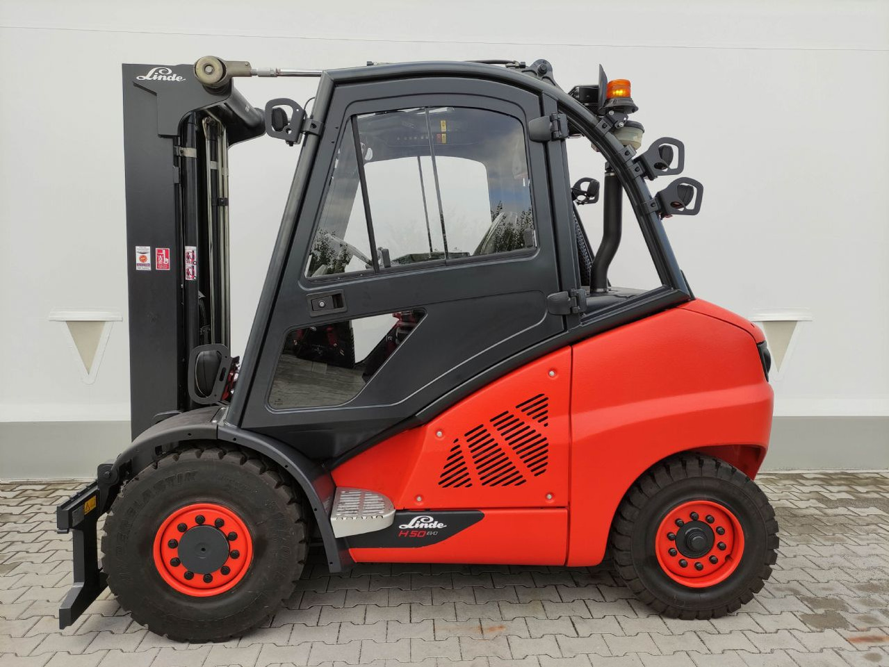 Linde H50D-02/394-EVO (KDD, UVV, LACK und SE NEU) - Diesel forklift: picture 1 Linde H50D-02/394-EVO (KDD, UVV, LACK und SE NEU) - Diesel forklift: picture 1