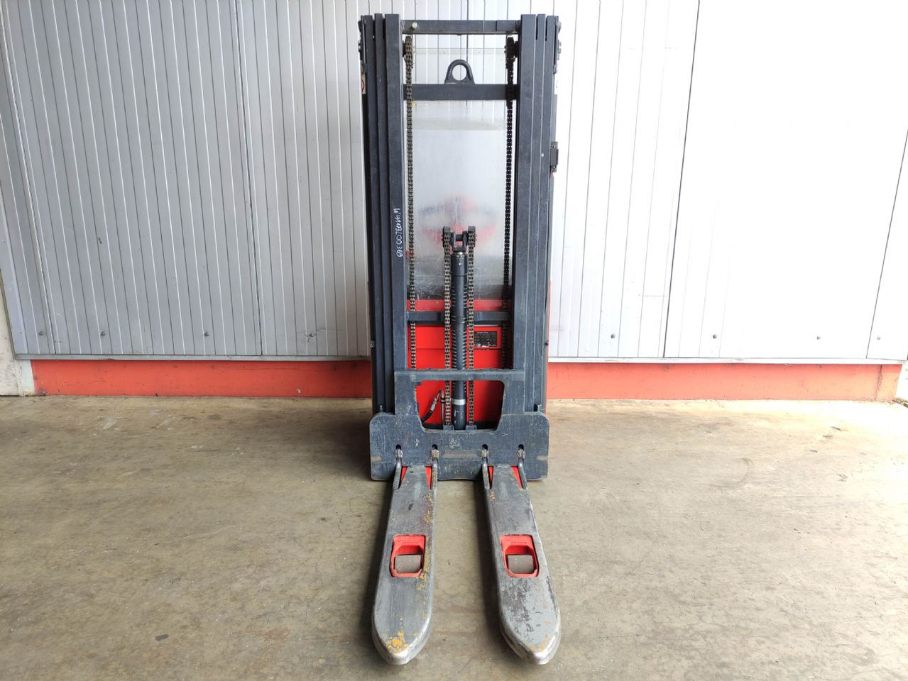 Linde L16-1173 - Stacker: picture 3 Linde L16-1173 - Stacker: picture 3