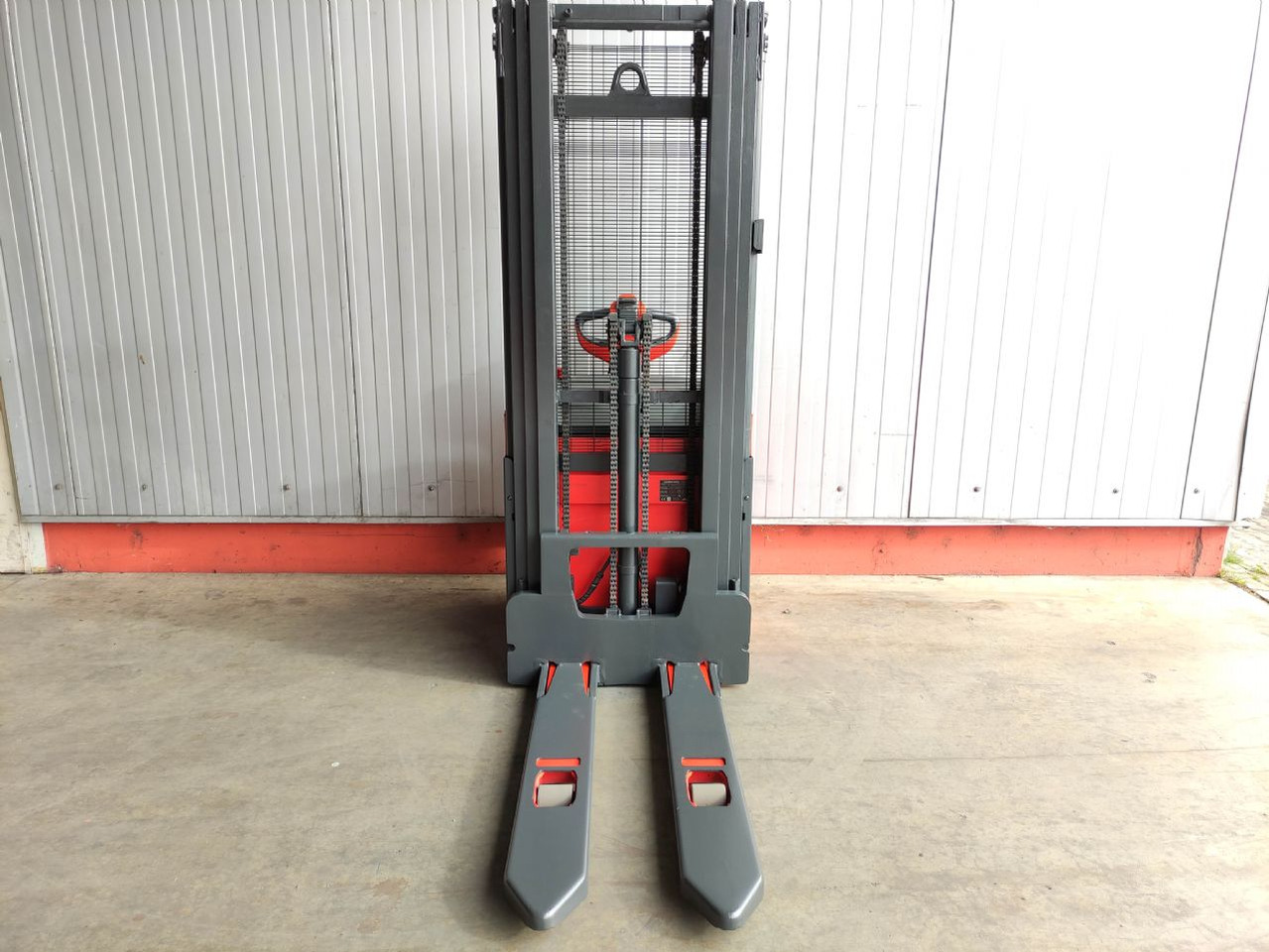 Linde L16-1173 (LACK NEU) - Stacker: picture 3 Linde L16-1173 (LACK NEU) - Stacker: picture 3
