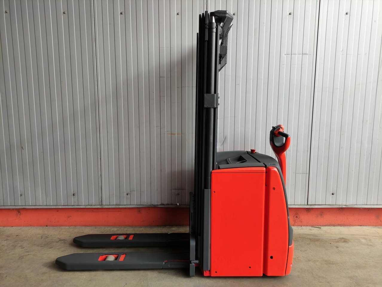 Linde L16-1173 (LACK NEU) - Stacker: picture 1 Linde L16-1173 (LACK NEU) - Stacker: picture 1