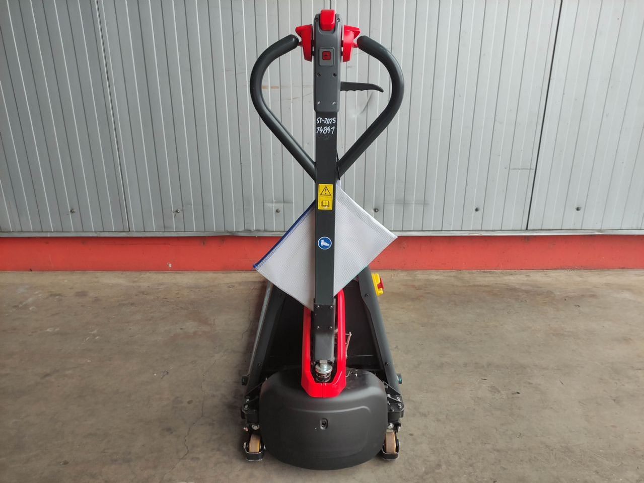 Linde MT15C - Pallet truck: picture 4 Linde MT15C - Pallet truck: picture 4