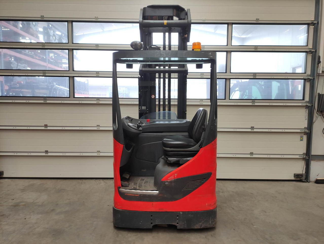 Linde R14-01-1120 - Reach truck: picture 4 Linde R14-01-1120 - Reach truck: picture 4