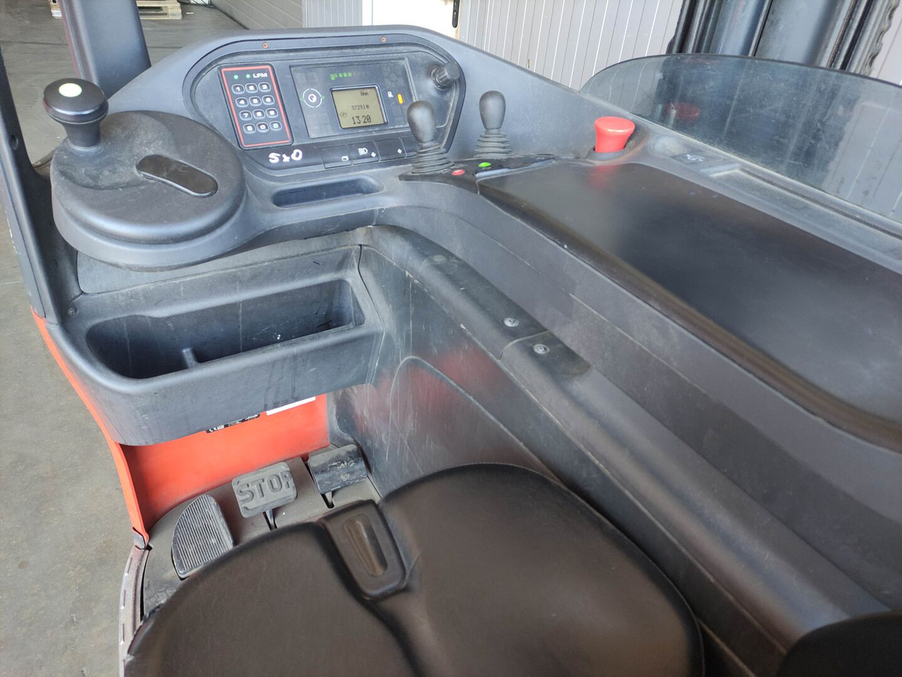 Linde R16-01-112 - Reach truck: picture 5 Linde R16-01-112 - Reach truck: picture 5