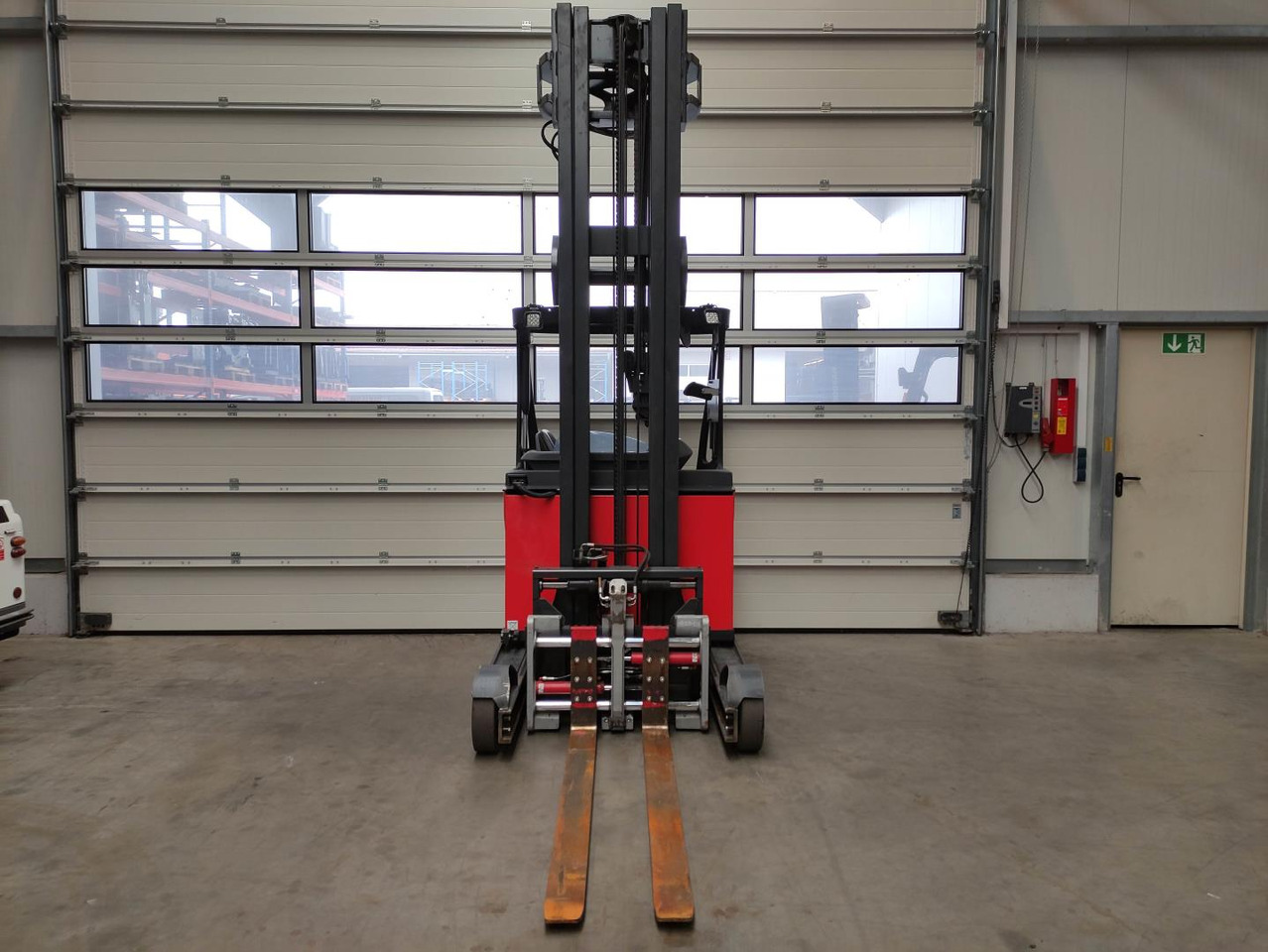 Linde R20-1120 - Reach truck: picture 3 Linde R20-1120 - Reach truck: picture 3