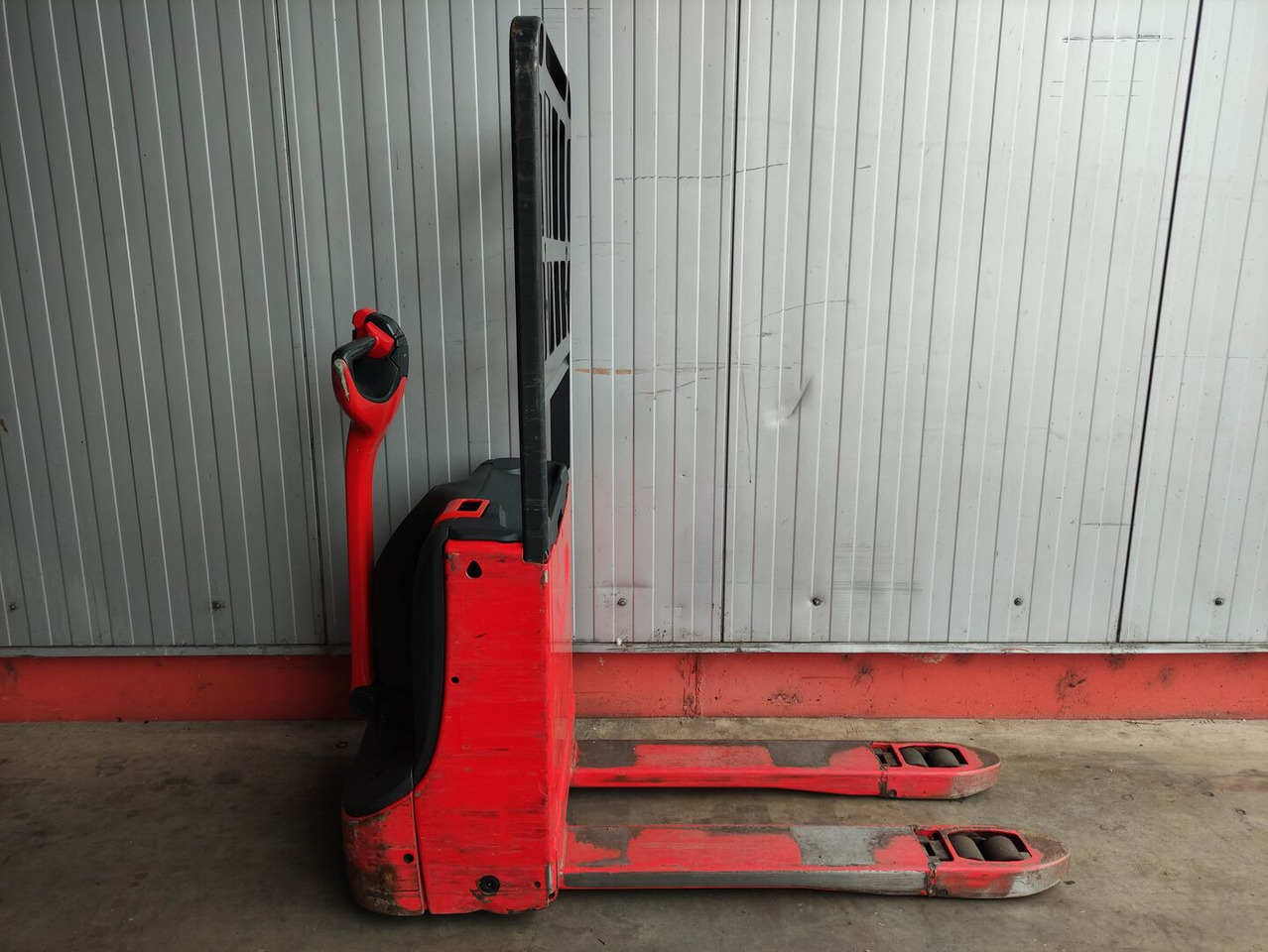Linde T16-1152 - Pallet truck: picture 2 Linde T16-1152 - Pallet truck: picture 2