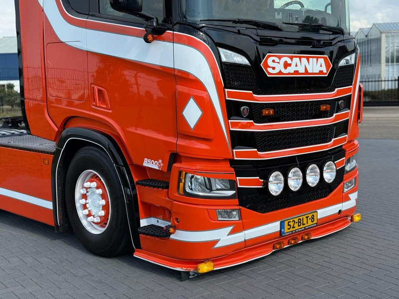 Scania R500 SHOWTRUCK, VOLLUCHT, PTO/HYDRAULIEK, RETARDER, 6X2/4. - Tractor unit: picture 2 Scania R500 SHOWTRUCK, VOLLUCHT, PTO/HYDRAULIEK, RETARDER, 6X2/4. - Tractor unit: picture 2