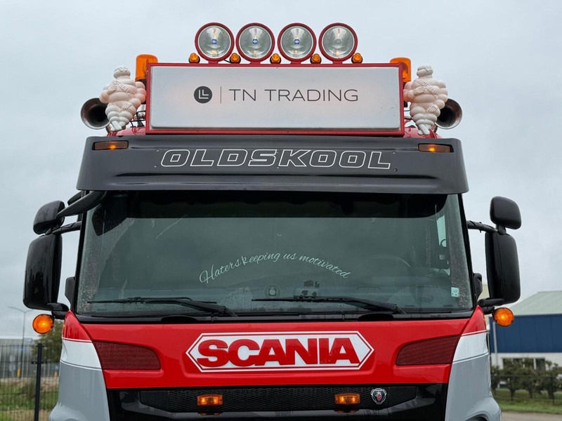 Scania R560 V8 SHOW, TOP, LEREN STOELEN, RETARDER, HANDGESCHAKELD. - Tractor unit: picture 4 Scania R560 V8 SHOW, TOP, LEREN STOELEN, RETARDER, HANDGESCHAKELD. - Tractor unit: picture 4