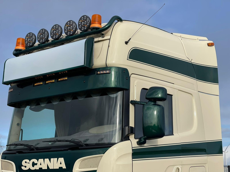 Scania R580 SHOW TRUCK, SPECIAL INTERIOR, FULL AIR, RETARDER. - Tractor unit: picture 4 Scania R580 SHOW TRUCK, SPECIAL INTERIOR, FULL AIR, RETARDER. - Tractor unit: picture 4