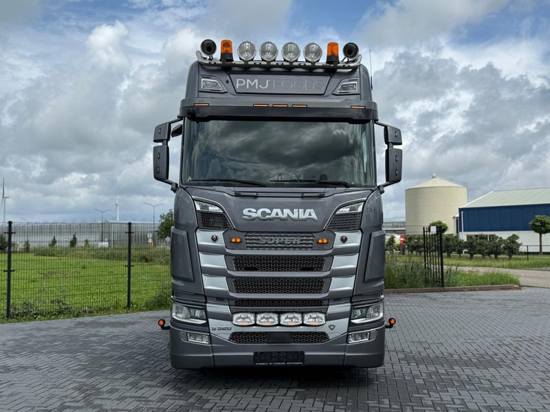 Scania S520 V8 NGS NIEUW STAAT, ALCOA, RETARDER, LEREN STOELEN, TACHO 2. - Tractor unit: picture 2 Scania S520 V8 NGS NIEUW STAAT, ALCOA, RETARDER, LEREN STOELEN, TACHO 2. - Tractor unit: picture 2