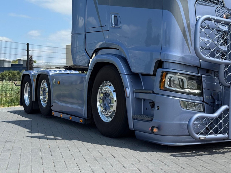 Scania S650 V8 NGS SHOWTRUCK, GESTUURD, VOLLUCHT, TOPSTAAT, ALCOA'S. - Tractor unit: picture 2 Scania S650 V8 NGS SHOWTRUCK, GESTUURD, VOLLUCHT, TOPSTAAT, ALCOA'S. - Tractor unit: picture 2
