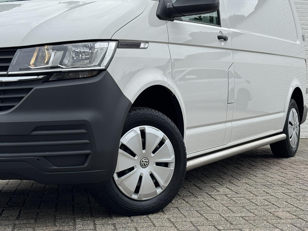 Volkswagen Transporter-2.0 TDI L2H1 Navigatie Trekhaak Carplay Cruise Airco Lat om lat 4 Seizoenen banden - Other machinery: picture 3 Volkswagen Transporter-2.0 TDI L2H1 Navigatie Trekhaak Carplay Cruise Airco Lat om lat 4 Seizoenen banden - Other machinery: picture 3