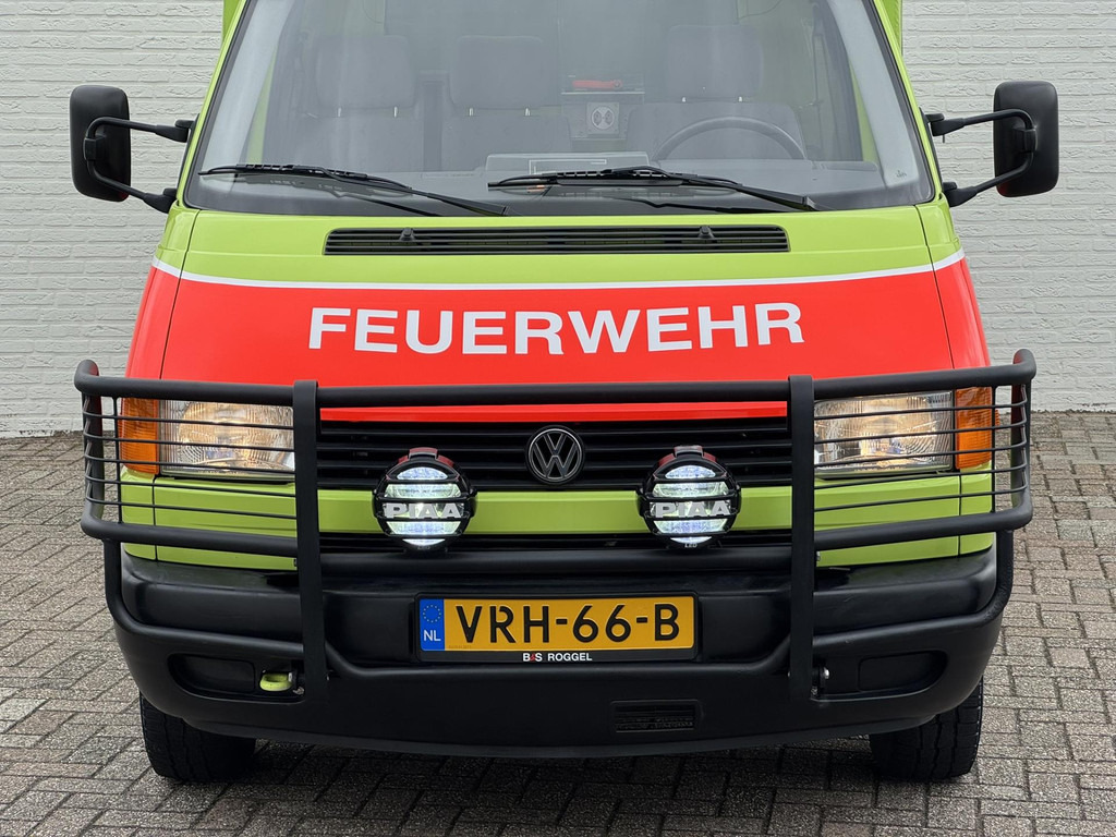 Volkswagen Transporter-2.5 5-cilinder benzine 4x4 syncro ex Zwitserse brandweer Trekhaak Verstralers Laadruimte ventilatie - Other machinery: picture 4 Volkswagen Transporter-2.5 5-cilinder benzine 4x4 syncro ex Zwitserse brandweer Trekhaak Verstralers Laadruimte ventilatie - Other machinery: picture 4