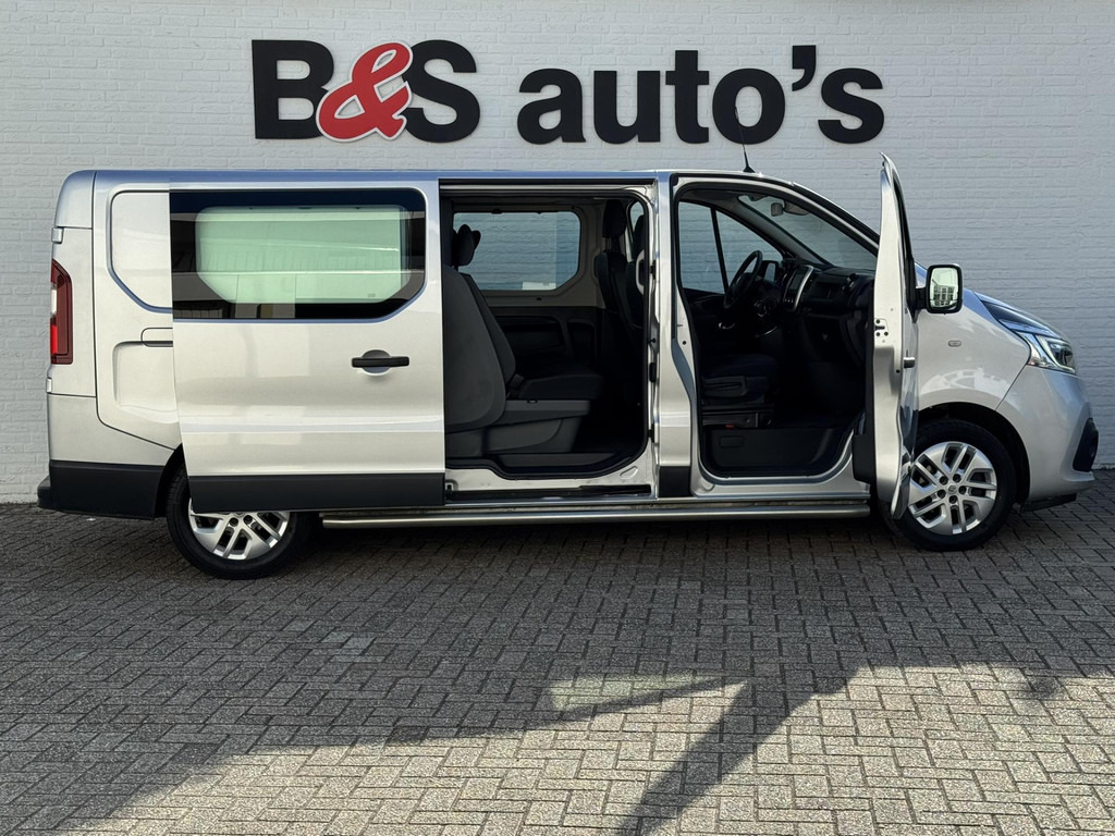 Renault Trafic-2.0 dCi 145 T29 L2H1 DC Luxe Climate control Cruise control Navigatie Apple carplay - Combi van: picture 4 Renault Trafic-2.0 dCi 145 T29 L2H1 DC Luxe Climate control Cruise control Navigatie Apple carplay - Combi van: picture 4