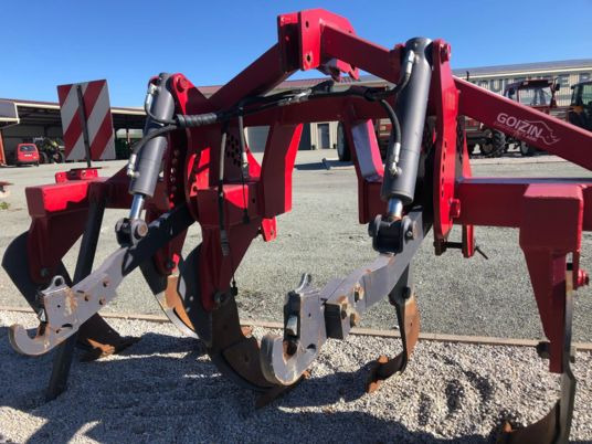 Goizin COMBILAB 800 DECOMPACTEUR - Subsoiler: picture 2 Goizin COMBILAB 800 DECOMPACTEUR - Subsoiler: picture 2