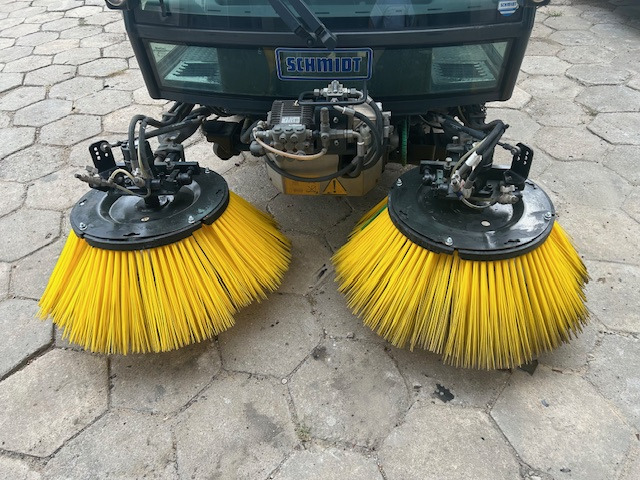 SCHMIDT Swingo 200+ - Road sweeper: picture 2 SCHMIDT Swingo 200+ - Road sweeper: picture 2