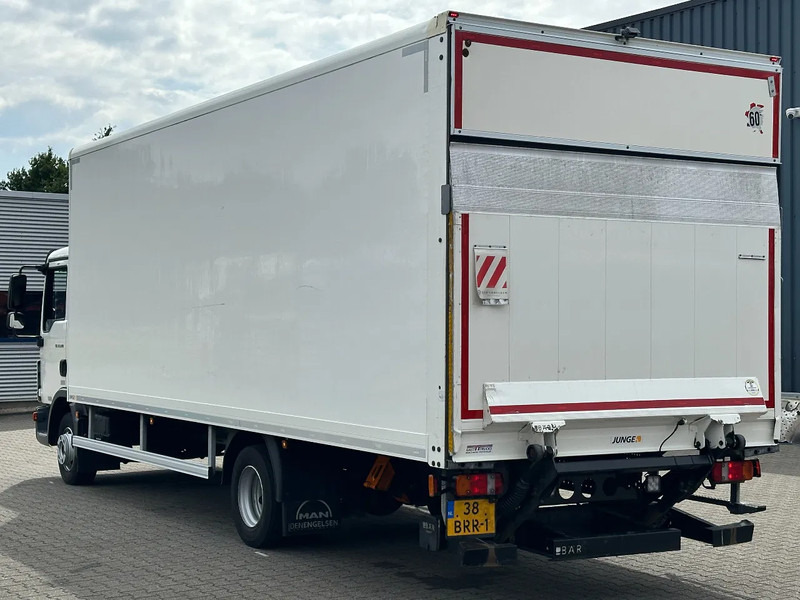 MAN TGL 12.220 4x2 Gesloten Opbouw / Laadklep / Gvw 12T / Euro 6 - Box truck: picture 4 MAN TGL 12.220 4x2 Gesloten Opbouw / Laadklep / Gvw 12T / Euro 6 - Box truck: picture 4