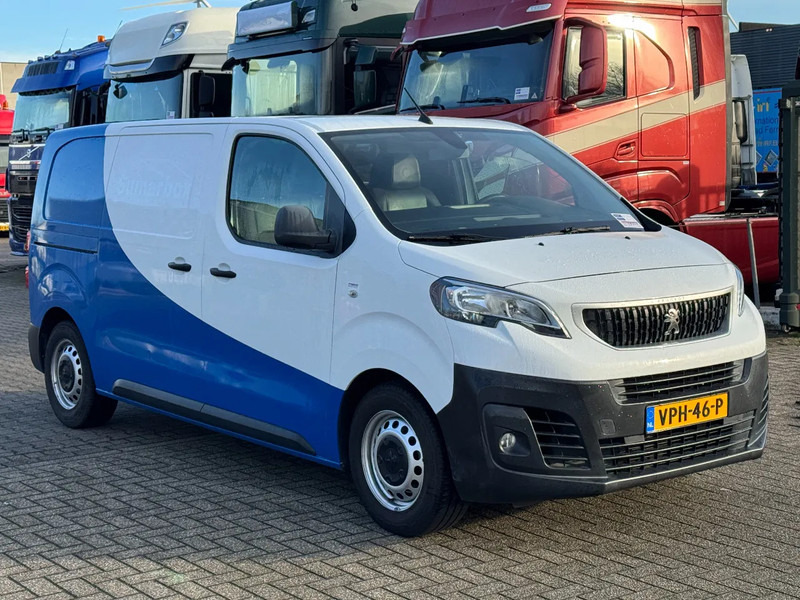Peugeot Expert 226C 1.6 BlueHDI 115 Premium Navi / Airco / Cruise / Half leer - Small van: picture 2 Peugeot Expert 226C 1.6 BlueHDI 115 Premium Navi / Airco / Cruise / Half leer - Small van: picture 2