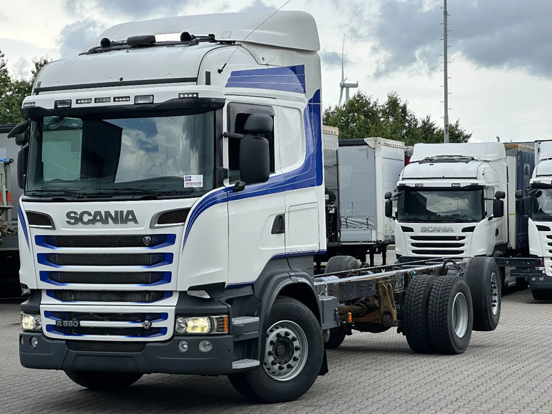 Scania R580 V8 6x2*4 Chassis Retarder Full Air 4.90 Wb Euro 6 - Cab chassis truck: picture 1 Scania R580 V8 6x2*4 Chassis Retarder Full Air 4.90 Wb Euro 6 - Cab chassis truck: picture 1
