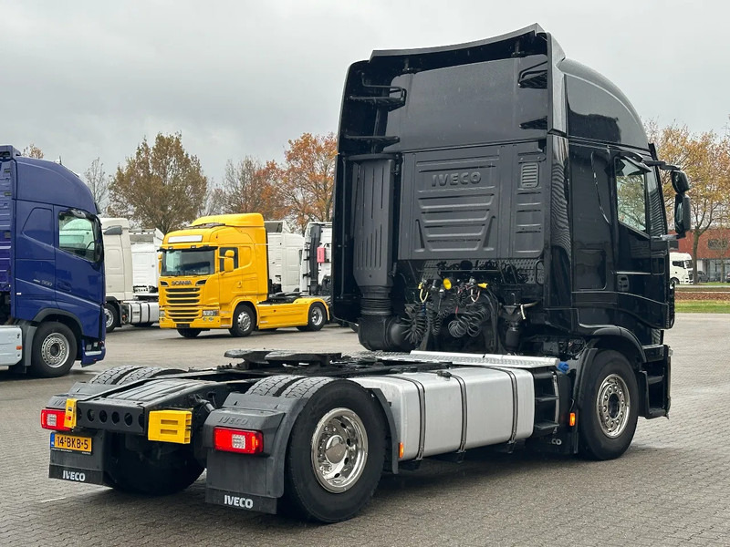 Iveco Stralis 420 XP Hi-Way 2 Tank *383 Tkm* Euro 6 *NL-Truck* - Tractor unit: picture 3 Iveco Stralis 420 XP Hi-Way 2 Tank *383 Tkm* Euro 6 *NL-Truck* - Tractor unit: picture 3