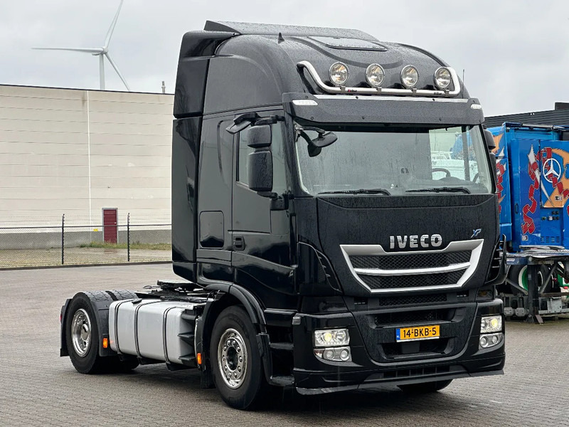 Iveco Stralis 420 XP Hi-Way 2 Tank *383 Tkm* Euro 6 *NL-Truck* - Tractor unit: picture 2 Iveco Stralis 420 XP Hi-Way 2 Tank *383 Tkm* Euro 6 *NL-Truck* - Tractor unit: picture 2