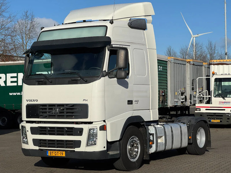 Volvo FH 440 4x2 Globe *469 Tkm* Euro 5 * NL-Truck* - Tractor unit: picture 1 Volvo FH 440 4x2 Globe *469 Tkm* Euro 5 * NL-Truck* - Tractor unit: picture 1