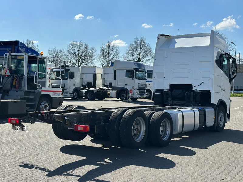 Volvo FH 16.650 6x2 Chassis Retarder Euro 6 WB 4.30 Full Air - Cab chassis truck: picture 3 Volvo FH 16.650 6x2 Chassis Retarder Euro 6 WB 4.30 Full Air - Cab chassis truck: picture 3