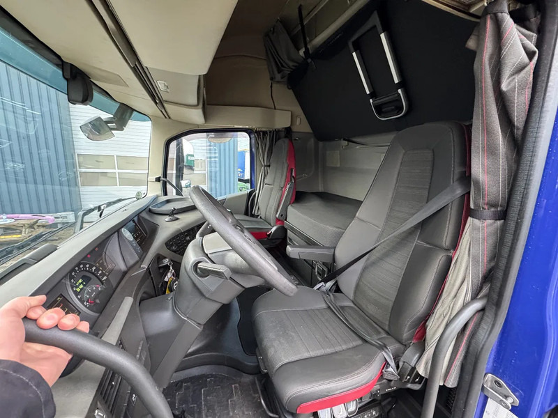 Cab chassis truck Volvo FH 460 6x2 Globetrotter XL WB 4.90mtr: picture 14