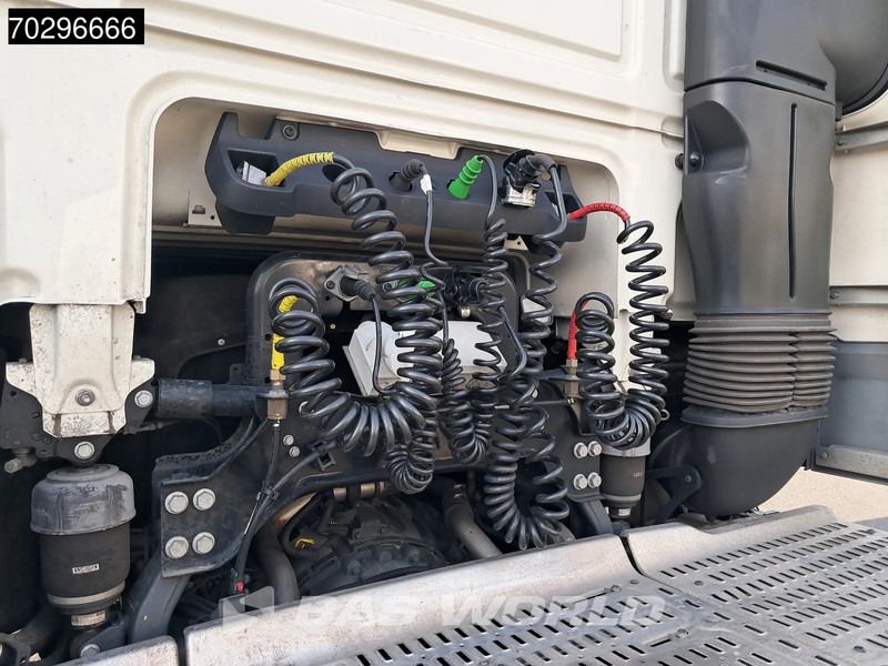 DAF XF 480 4X2 SSC Retarder 2xTanks ACC LED Standklima Euro 6 - Tractor unit: picture 3 DAF XF 480 4X2 SSC Retarder 2xTanks ACC LED Standklima Euro 6 - Tractor unit: picture 3