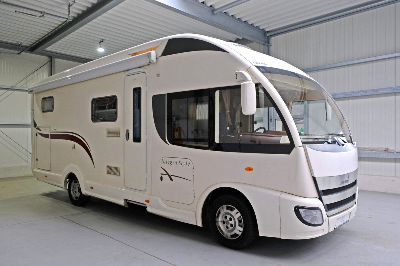 Eura Mobil Integra Style IS 700 EB/Einzelbetten+Hubbett - Integrated motorhome: picture 1 Eura Mobil Integra Style IS 700 EB/Einzelbetten+Hubbett - Integrated motorhome: picture 1
