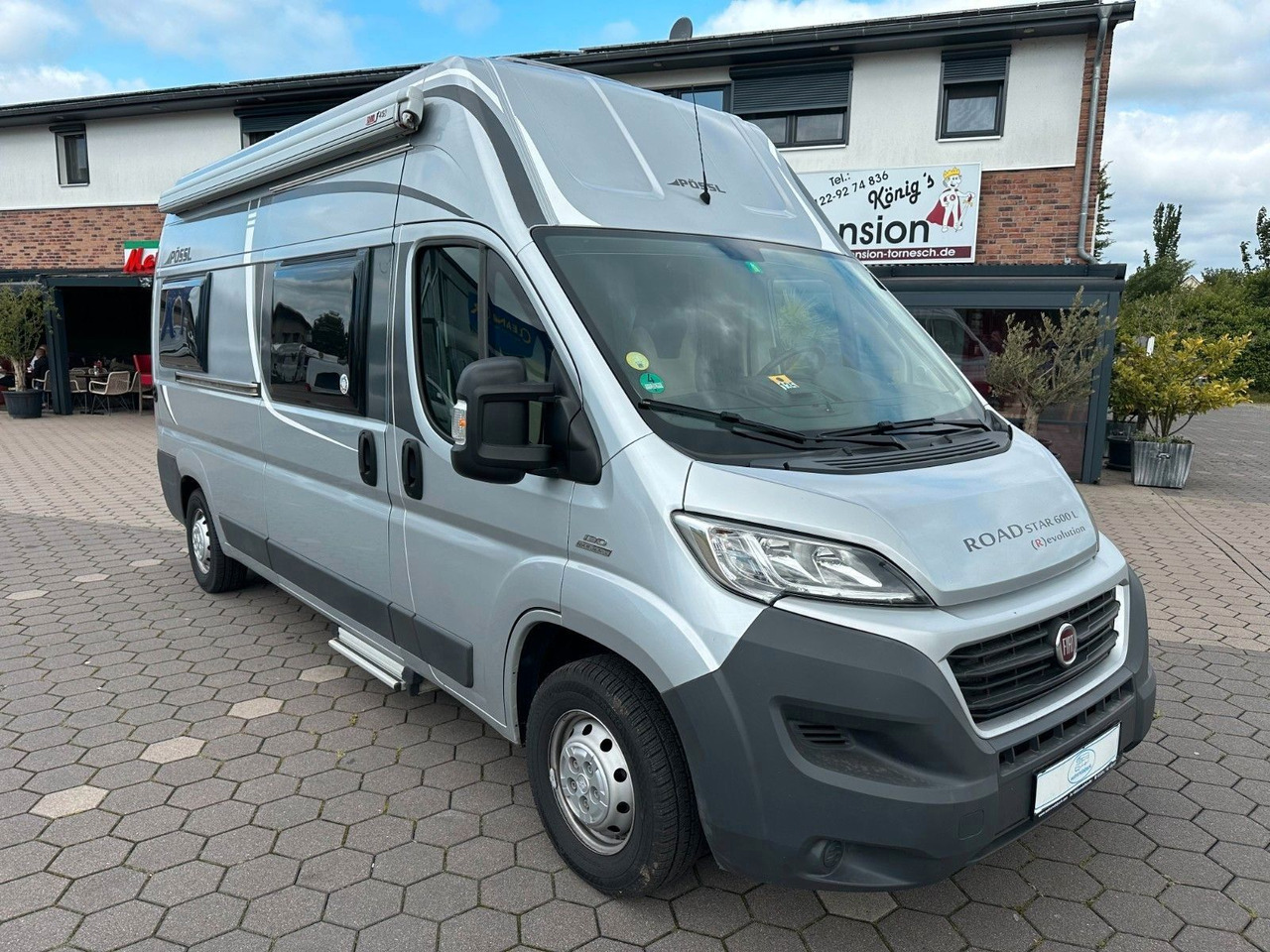 Pössl Roadstar 600 L Revolution/Festbett+Hubbett/TOP - Camper van: picture 1 Pössl Roadstar 600 L Revolution/Festbett+Hubbett/TOP - Camper van: picture 1