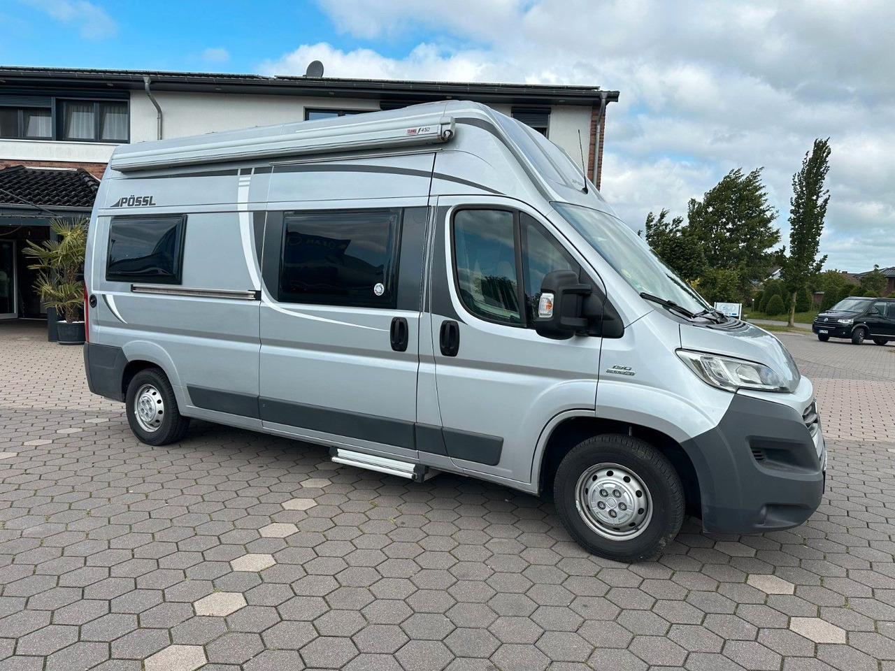 Pössl Roadstar 600 L Revolution/Festbett+Hubbett/TOP - Camper van: picture 2 Pössl Roadstar 600 L Revolution/Festbett+Hubbett/TOP - Camper van: picture 2
