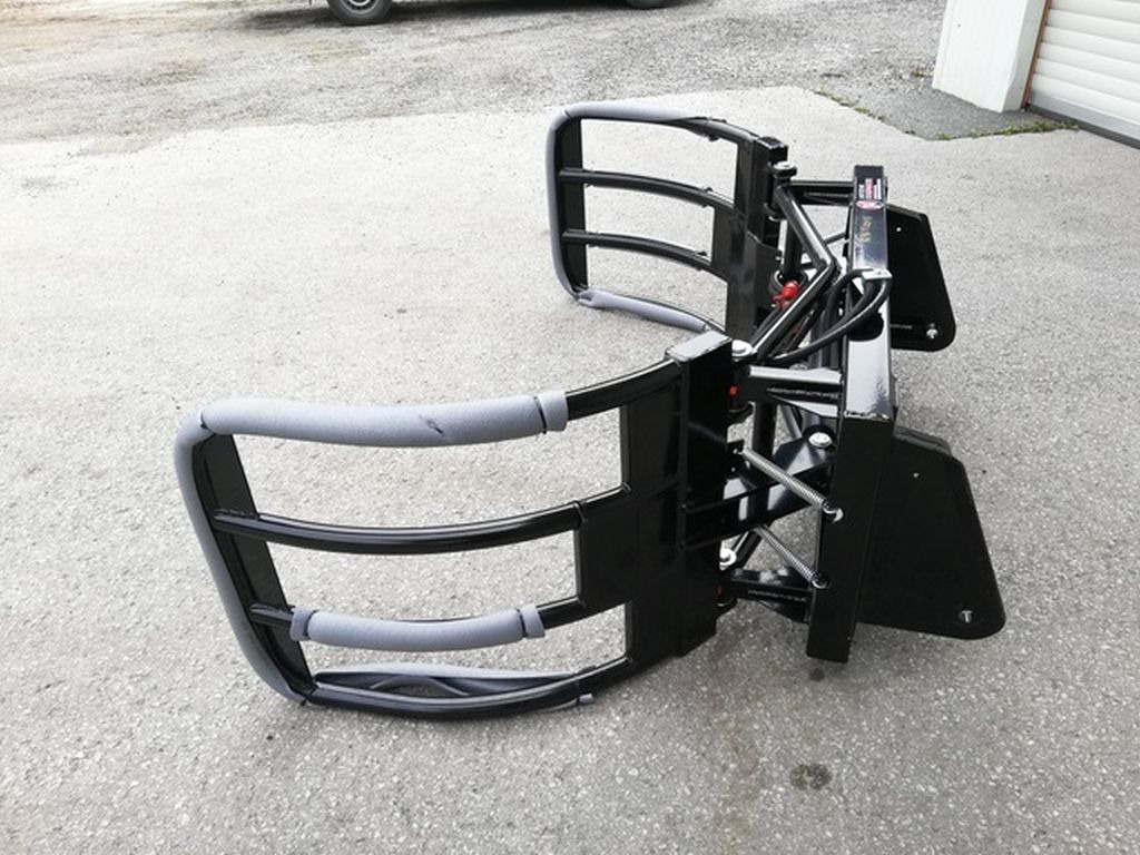 Stekro Ballengreifer mit Euro-Aufnahme (23273) - Attachment for Farm tractor: picture 3 Stekro Ballengreifer mit Euro-Aufnahme (23273) - Attachment for Farm tractor: picture 3
