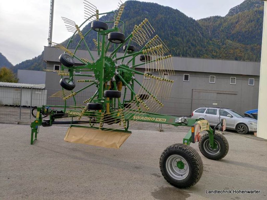 Krone Swadro TC 760 (20680) - Tedder/ Rake: picture 2 Krone Swadro TC 760 (20680) - Tedder/ Rake: picture 2