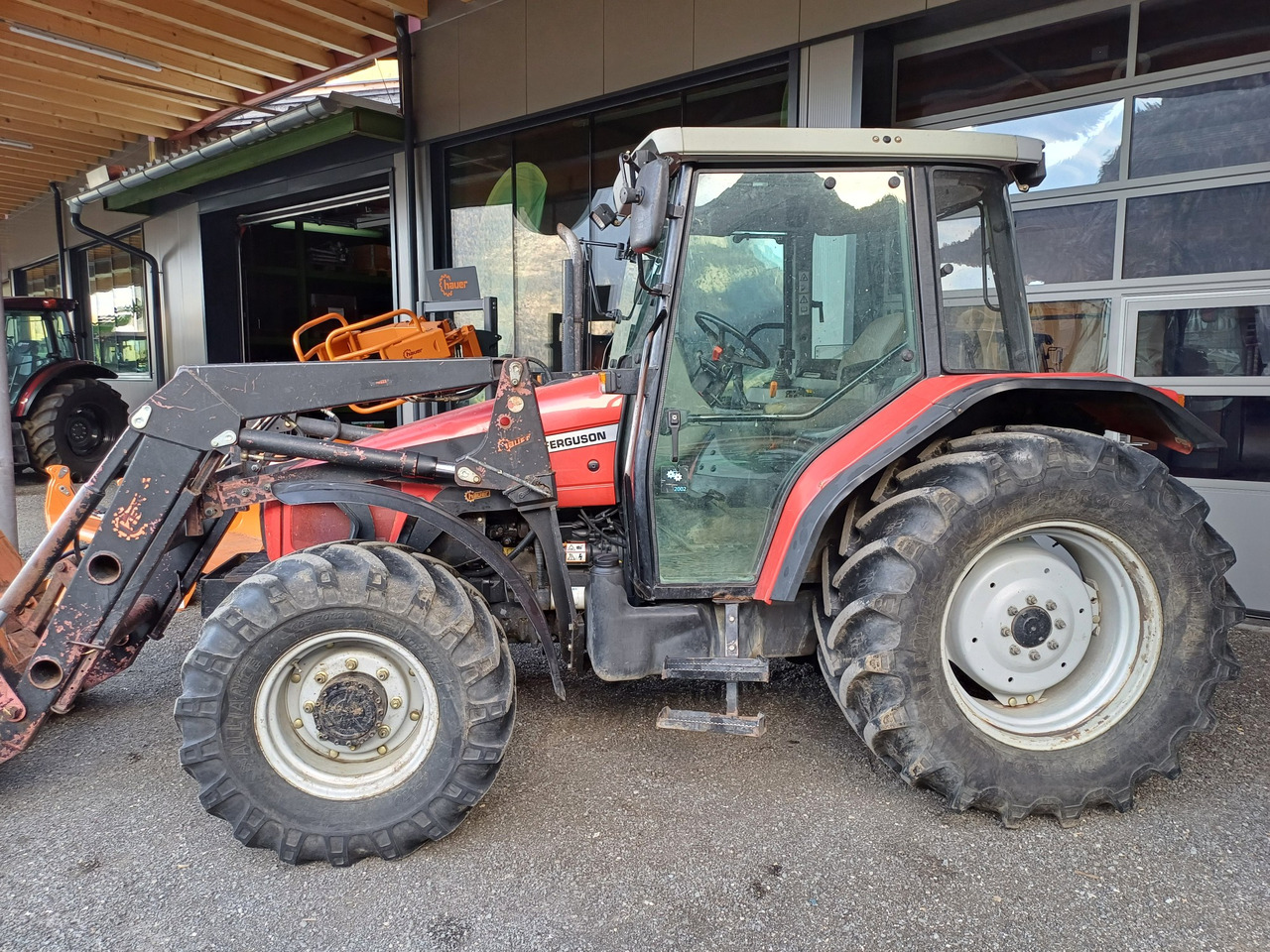Massey Ferguson 4345 (22468) - Farm tractor: picture 2 Massey Ferguson 4345 (22468) - Farm tractor: picture 2