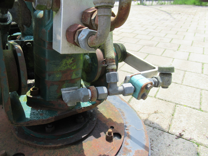 Burtec Borstelarm aanbouw - Broom for Municipal/ Special vehicle: picture 4 Burtec Borstelarm aanbouw - Broom for Municipal/ Special vehicle: picture 4