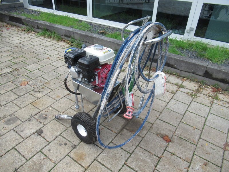 GMAX GRACO 3400 HONDA Verfspuit Lijnentrek / spuit apparaat Airless Sprayer - Air compressor: picture 3 GMAX GRACO 3400 HONDA Verfspuit Lijnentrek / spuit apparaat Airless Sprayer - Air compressor: picture 3