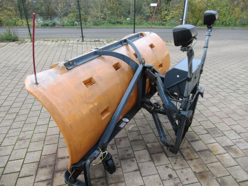 NIDO SNK 240-R EPZ 24V 270CM Schneepflug Snow Plow Sneeuwploeg - Snow removal vehicle: picture 5 NIDO SNK 240-R EPZ 24V 270CM Schneepflug Snow Plow Sneeuwploeg - Snow removal vehicle: picture 5