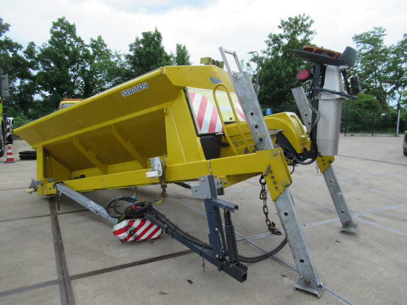 NIDO STRATOS B40-36 PAL ROTO-power Salzstreuer Zoutstrooier - Sand/ Salt spreader: picture 2 NIDO STRATOS B40-36 PAL ROTO-power Salzstreuer Zoutstrooier - Sand/ Salt spreader: picture 2